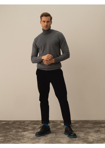 Erkek Koyu Gri Dokulu Pamuk Dokulu Regular Fit Kazak