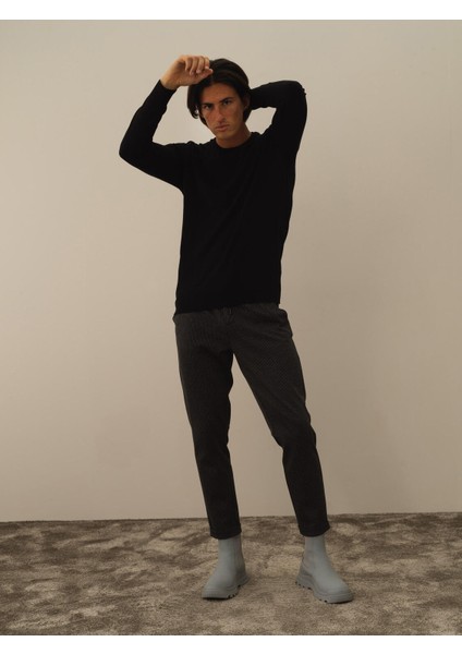 Erkek Siyah Pamuk Dokulu Regular Fit Kazak modelleri