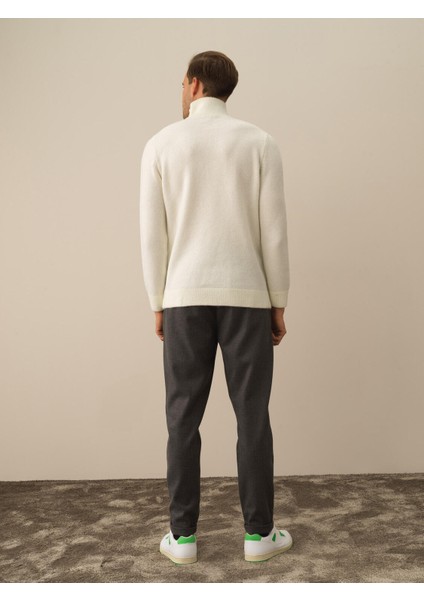 Erkek Kırık Beyaz Lüks Pamuk Dokulu Regular Fit Kazak indirimleri