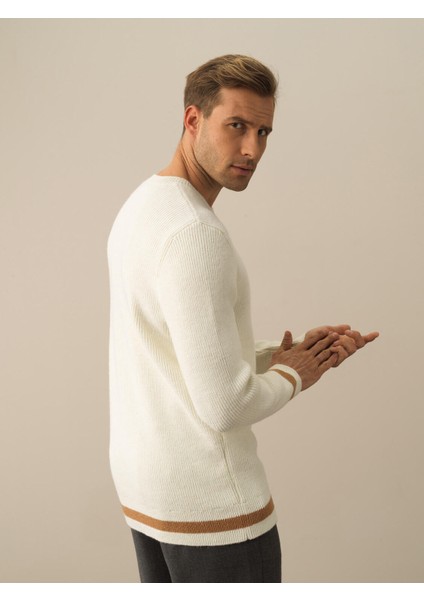 Erkek Ekru Doğal Yün Dokulu Regular Fit Kazak modelleri