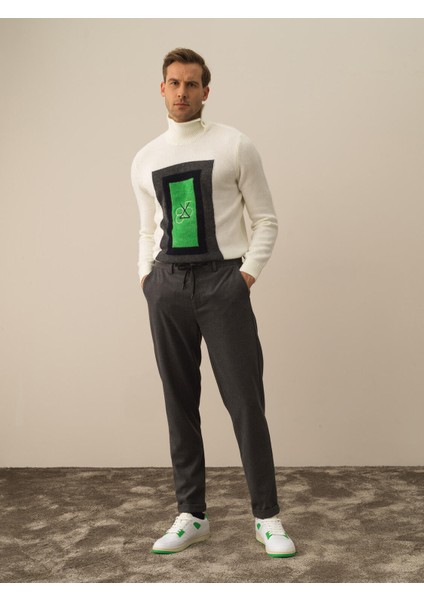 Erkek Koyu Gri Dokulu Esnek Dokulu Regular Fit Jogger Pantolon