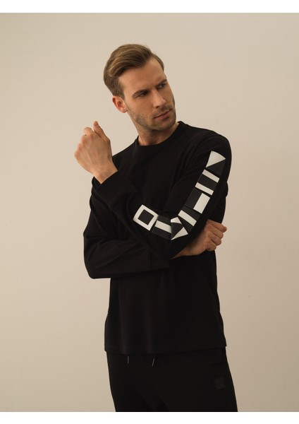 Erkek Siyah Pamuk Dokulu Regular Fit Uzun Kollu Tişört fiyatları