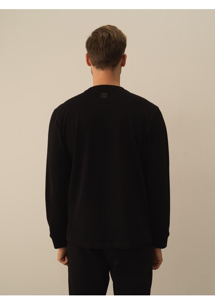 Erkek Siyah Pamuk Dokulu Regular Fit Uzun Kollu Tişört modelleri