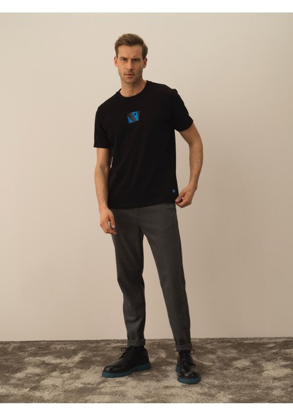 Erkek Siyah Pamuk Dokulu Regular Fit Tişört
