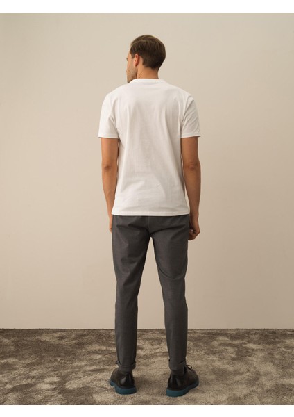 Erkek Kırık Beyaz Pamuk Dokulu Regular Fit Tişört indirimleri
