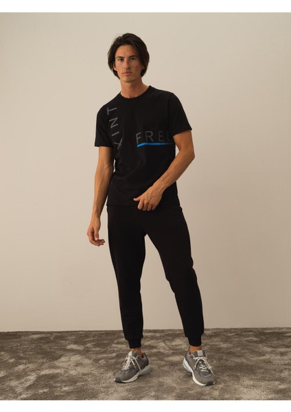 Erkek Siyah Pamuk Dokulu Regular Fit Tişört