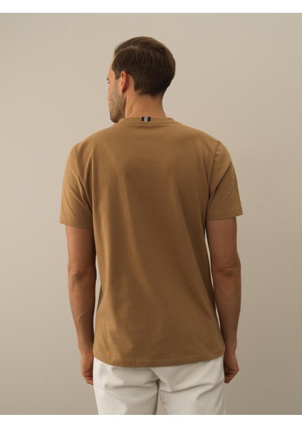 Erkek Camel Pamuk Dokulu Regular Fit Tişört fırsatları