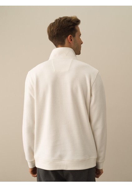 Erkek Ekru Pamuk Dokulu Regular Fit Sweatshirt modelleri