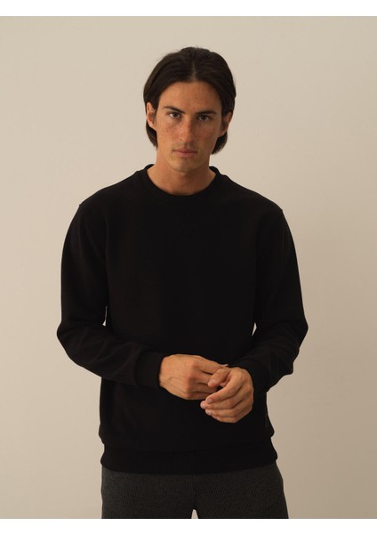 Erkek Siyah Pamuk Dokulu Regular Fit Sweatshirt fiyatları