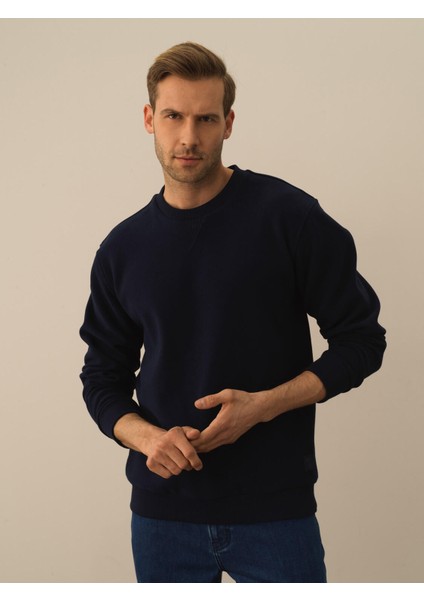 Erkek Lacivert Pamuk Dokulu Regular Fit Sweatshirt fiyatları