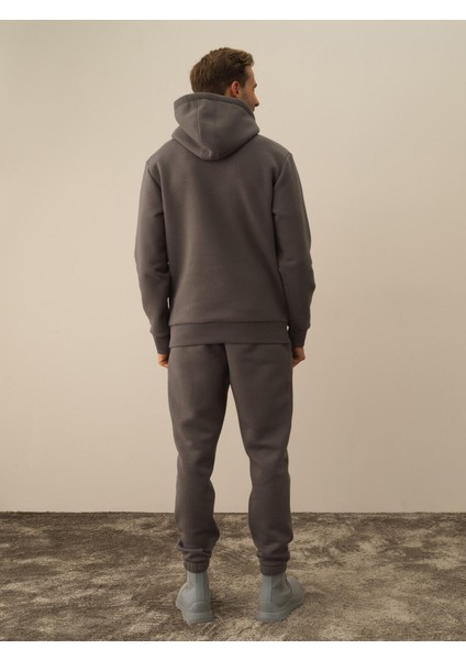 Erkek Koyu Gri Pamuk Dokulu Regular Fit Sweatshirt fırsatları