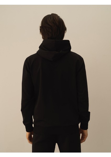 Erkek Siyah Pamuk Dokulu Regular Fit Sweatshirt modelleri