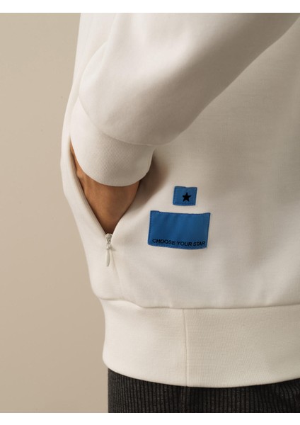 Erkek Kırık Beyaz Pamuk Dokulu Regular Fit Sweatshirt modelleri