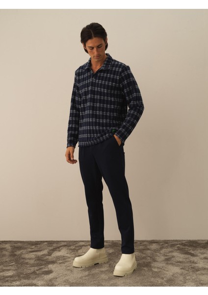 Erkek Lacivert Formunu Koruyan Regular Fit Sweatshirt