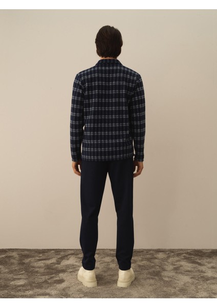 Erkek Lacivert Formunu Koruyan Regular Fit Sweatshirt indirimleri