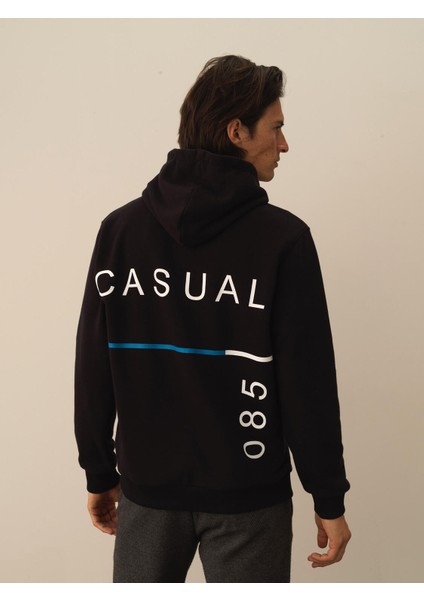 Erkek Siyah Pamuk Dokulu Regular Fit Sweatshirt fırsatları