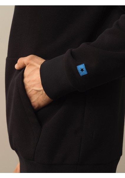 Erkek Siyah Pamuk Dokulu Regular Fit Sweatshirt fiyatları