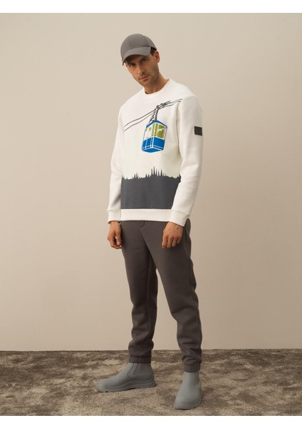 Erkek Kırık Beyaz Pamuk Dokulu Regular Fit Sweatshirt