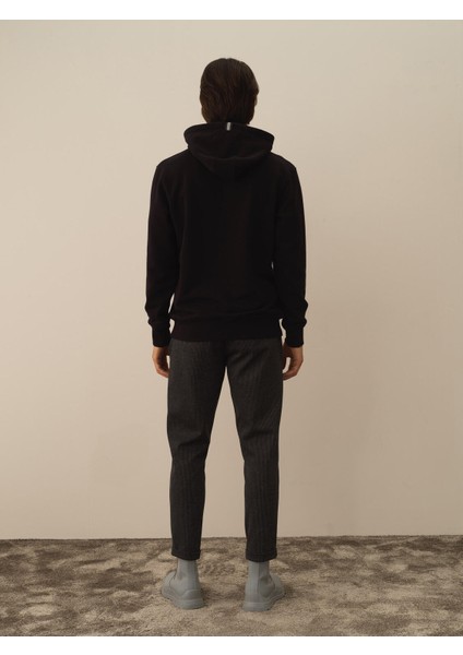 Erkek Siyah Pamuk Dokulu Regular Fit Sweatshirt fırsatları