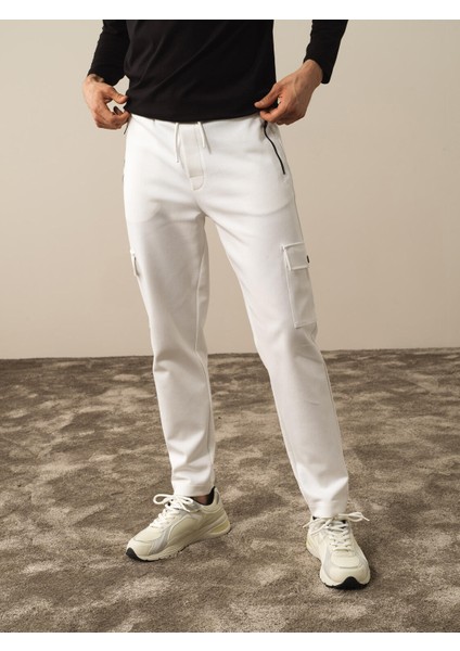 Erkek Kırık Beyaz Pamuk Dokulu Regular Fit Sweat Pantolon fiyatları