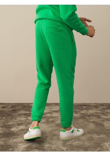 Pamuklu Regular Fit Basic Sweat Pantolon fırsatları