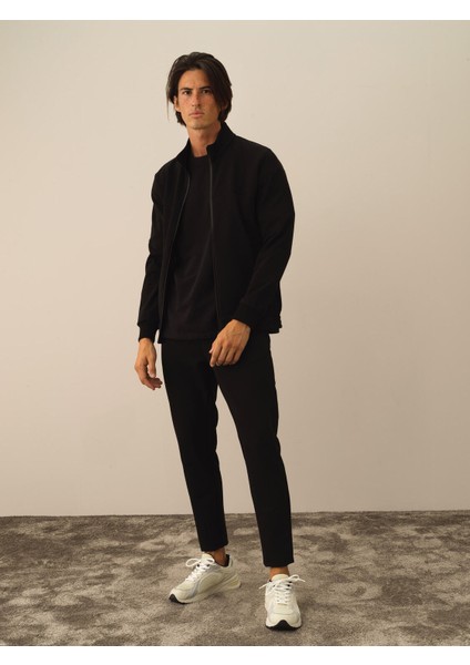 Erkek Siyah Pamuk Dokulu Slim Fit Sweatmont