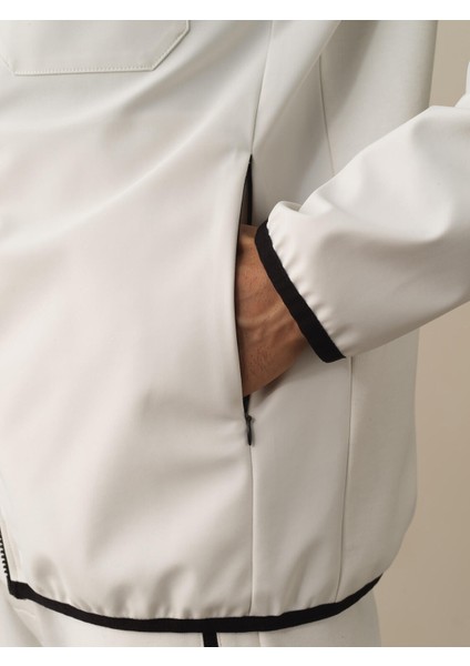 Erkek Kırık Beyaz Pamuk Dokulu Regular Fit Sweatmont fırsatları