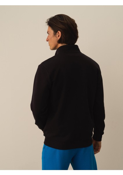 Erkek Siyah Pamuk Dokulu Regular Fit Sweatmont modelleri