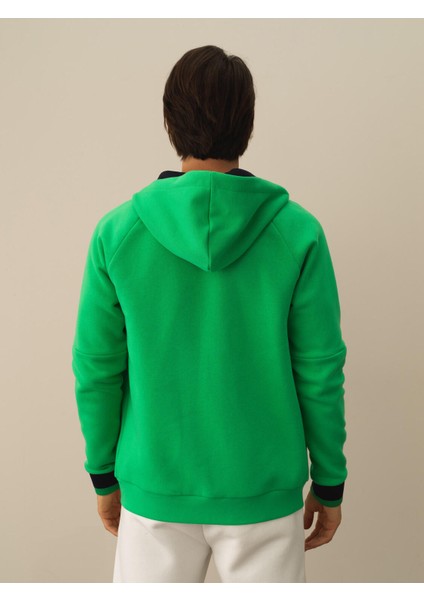 Erkek Yeşil Pamuk Dokulu Regular Fit Sweatmont fırsatları