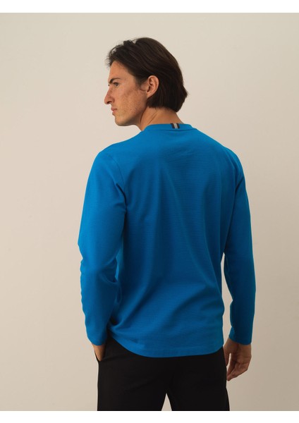 Erkek Mavi Pamuk Dokulu Regular Fit Uzun Kollu Tişört modelleri