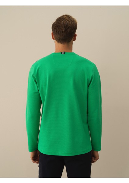 Erkek Yeşil Pamuk Dokulu Regular Fit Uzun Kollu Tişört fırsatları
