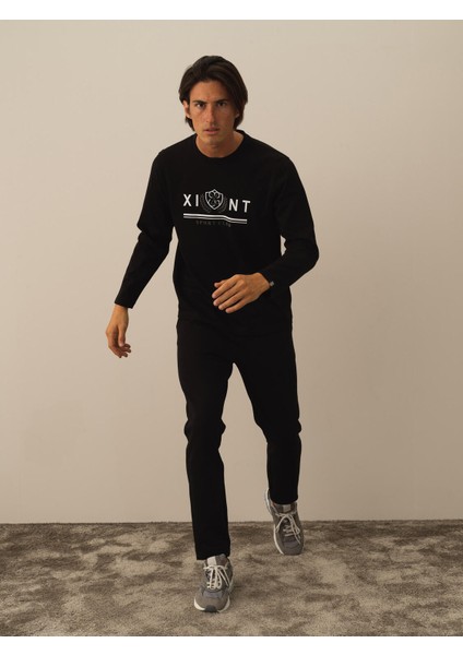 Erkek Siyah Pamuk Dokulu Regular Fit Uzun Kollu Tişört