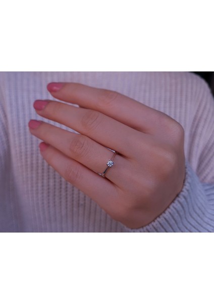 E Renk 0,14 Karat Pırlanta Tektaş Yüzük 0401R0008 fırsatları