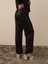 Kadın Siyah Formunu Koruyan Oversize Pantolon 3