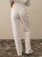 Kadın Kırık Beyaz Pamuk Dokulu Oversize Sweat Pantolon 4