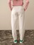 Kadın Kırık Beyaz Pamuk Dokulu Regular Fit Sweat Pantolon 4