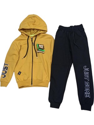 İrem Çocuk Giyim Erkek Çocuk Offline Yazı Desenli Fermuarlı Kapüşonlu Hardal Eşofman Takımı
