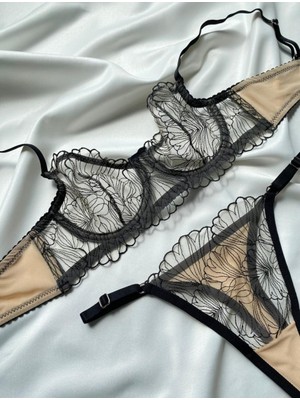 Arona Hera Lingerie Siyah Balenli Dantelli Sütyen Tül Tanga Takımı