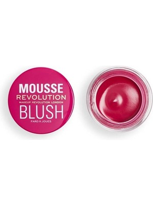 Revolution Mousse Allık Passion Deep Pink Doğal Görünüm ve Uzun Süre Kalıcı Etki