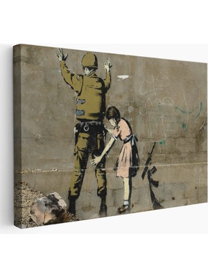 Dekoratifhane Bansky'nin Askeri Arayan Küçük Kız Eseri Kanvas TABLO-5013