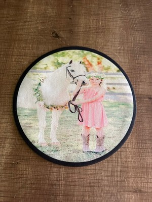 Gönülden Tasarım 23X23 cm At ve Kız Görselli Yuvarlak Arma Yama Dikiş Hobi Aksesuarı Aplike
