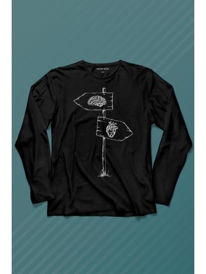 Kendim Seçtim Asılan Kalp ve Beyin Aşk Akıl Mantık Ters Yön Uzun Kollu Tişört Baskılı T-Shirt