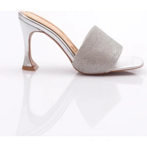 8021 Kadin Silver Taşli Topuklu Terlik