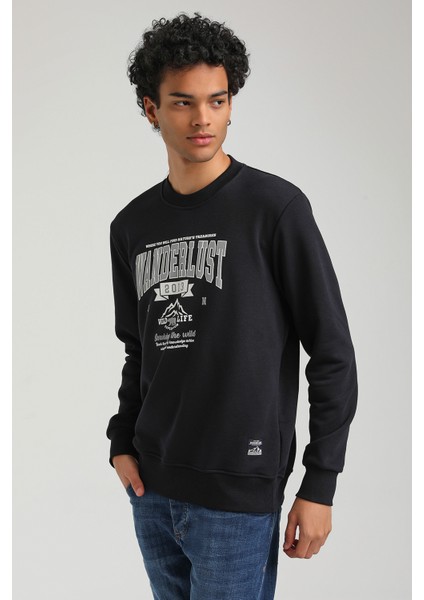 Bisiklet Yaka Lacivert Slim Fit Sweatshirt 23FWM60146 indirimleri