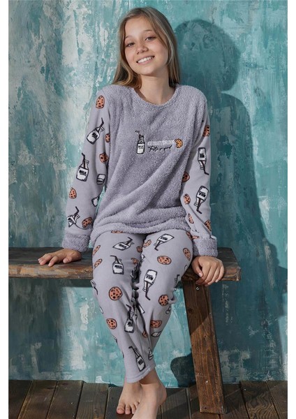 Gri Milk Desenli Kız Çocuk Peluş Pijama Takımı