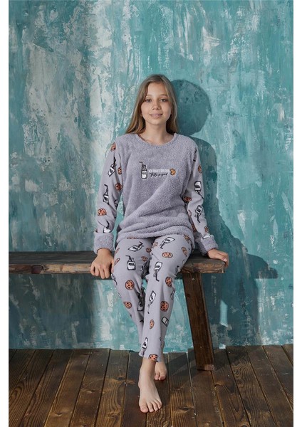 Gri Milk Desenli Kız Çocuk Peluş Pijama Takımı modelleri
