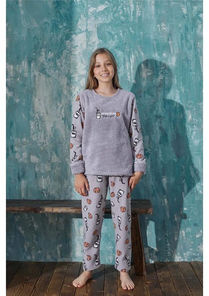 Gri Milk Desenli Kız Çocuk Peluş Pijama Takımı fırsatları