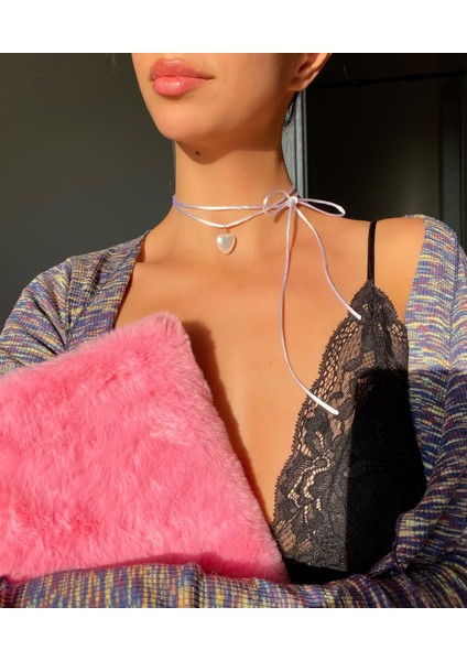 Pinky Lady Beyaz Ipli Incili Kalp Choker Kolye