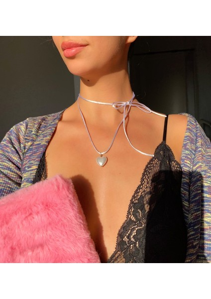 Pinky Lady Beyaz Ipli Incili Kalp Choker Kolye