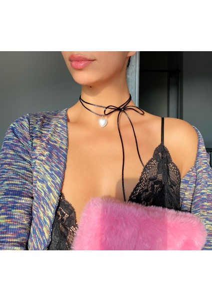 Pinky Lady Siyah Ipli Incili Kalp Choker Kolye